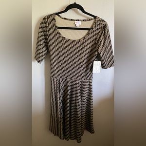 LuLaRoe Nicole Dress in Houndstooth